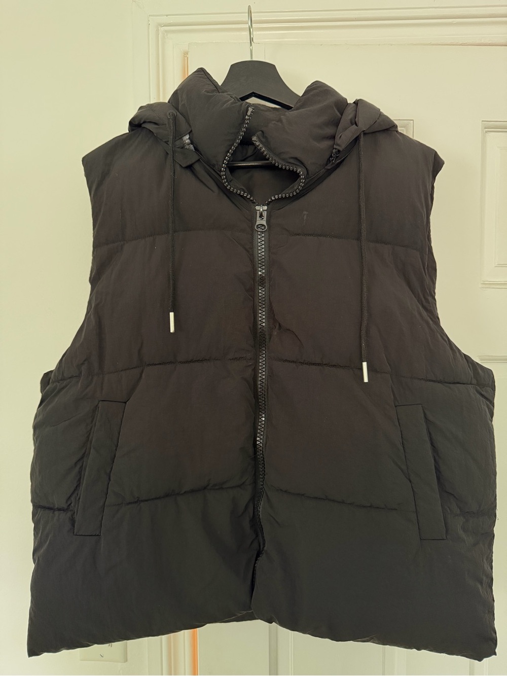 Black puffer vest